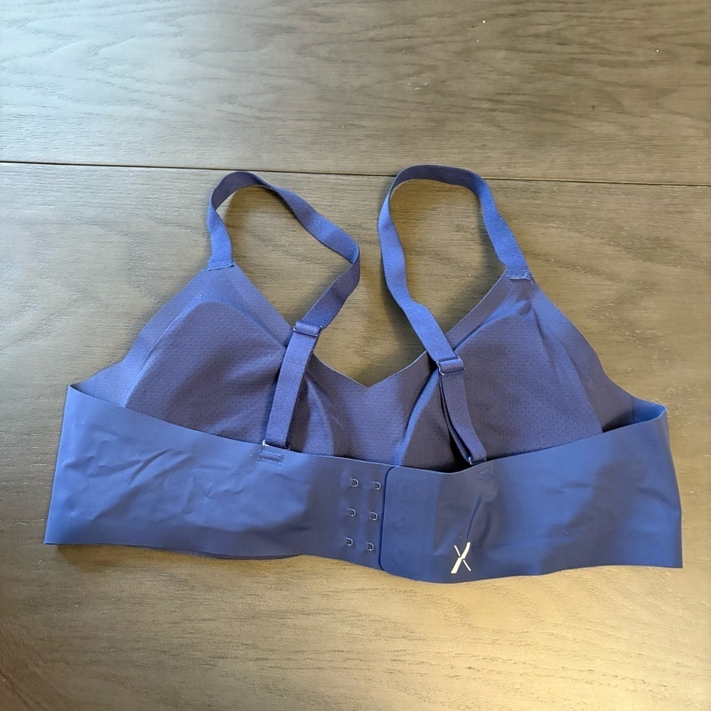 Knix Bra - Picture 2 of 3